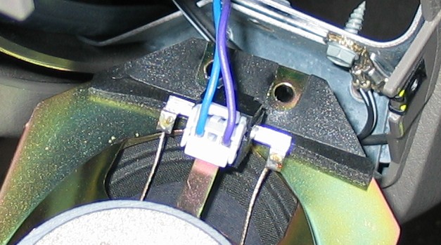 speaker-connector