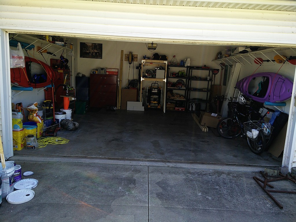 empty-garage-20150921