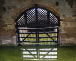 tower-of-london-traitors-gate-02