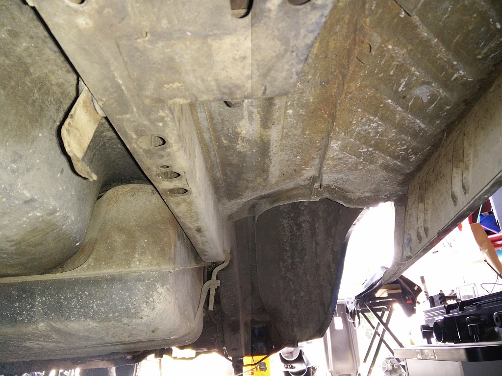 right-rear-underside-20150715